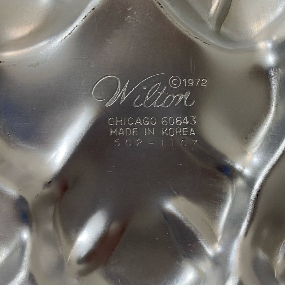 Vintage 1972 Wilton Treeliteful Christmas Cake Pan Holiday Nostalgia Decorated - Picture 4 of 10